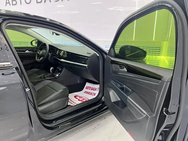 Volkswagen Passat — Фото автомобиля 18