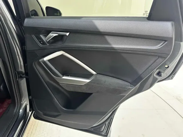 Audi Q3 — Фото автомобиля 15