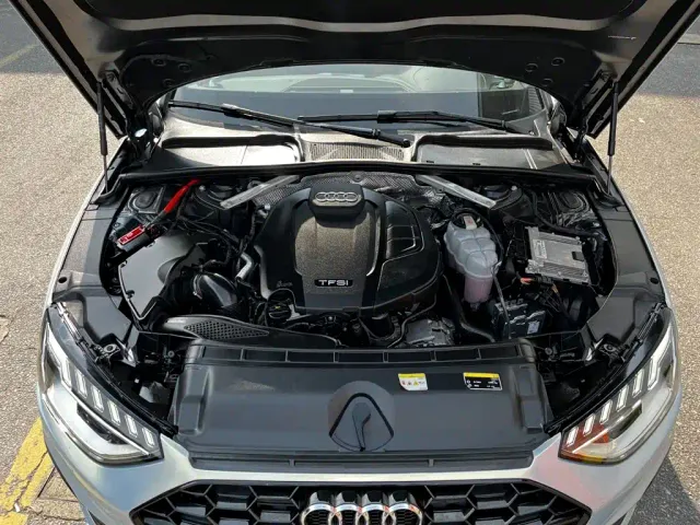 Audi A4L — Фото автомобиля 21