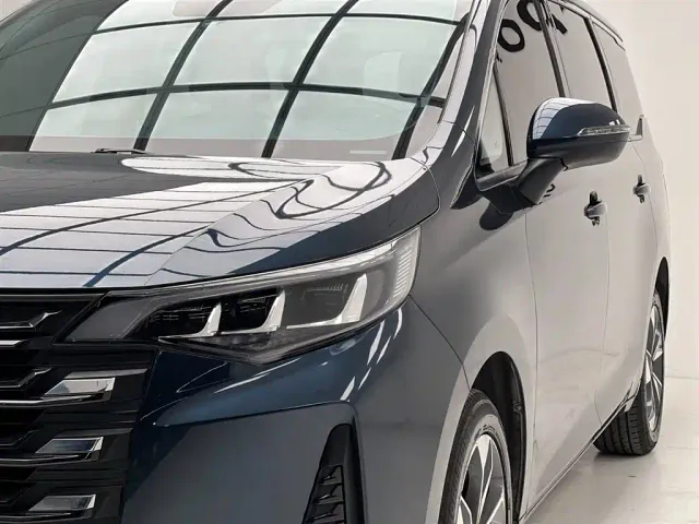 GAC Trumpchi M6 — Фото автомобиля 7