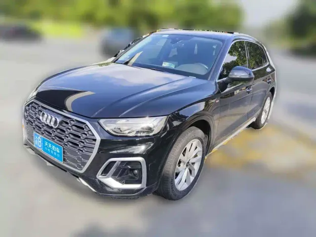 Фотография автомобиля — Audi Q5L