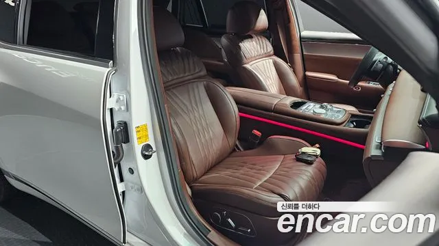 Genesis G90 Бензин 3.5 турбо AWD — Фото автомобиля 13