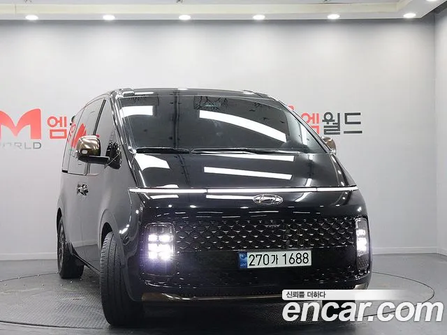 Hyundai Staria Staria 4WD Lounge 9 мест — Фото автомобиля 3
