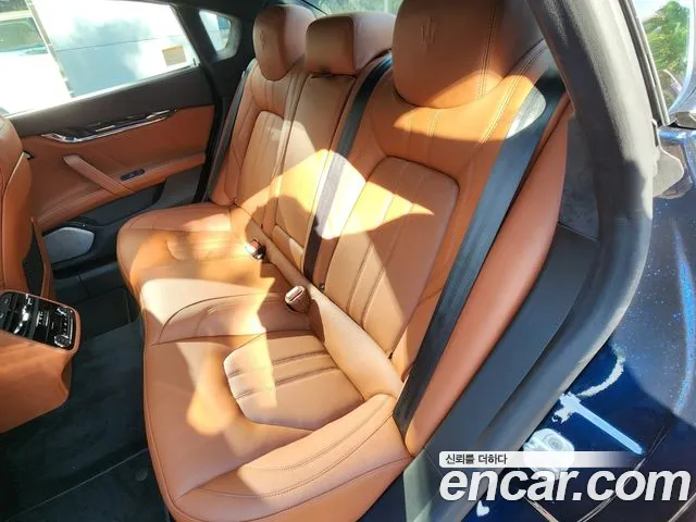 Maserati Quattroporte — Фото автомобиля 20