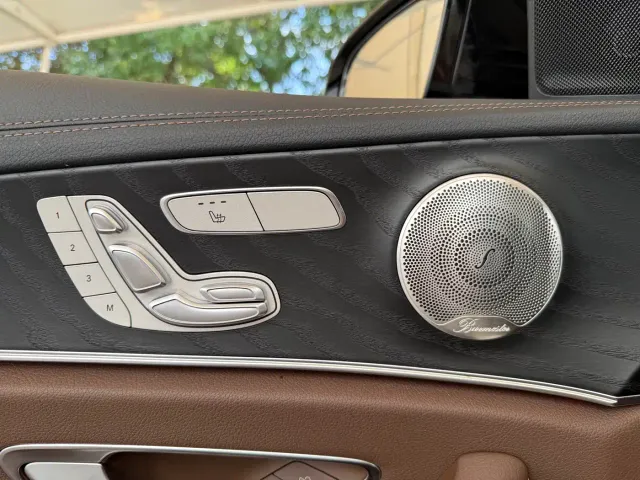 Mercedes-Benz E-Class — Фото автомобиля 14