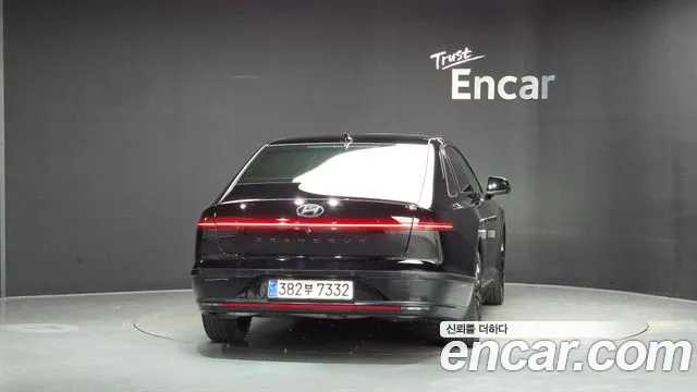 Hyundai Grandeur GN7 — Фото автомобиля 4