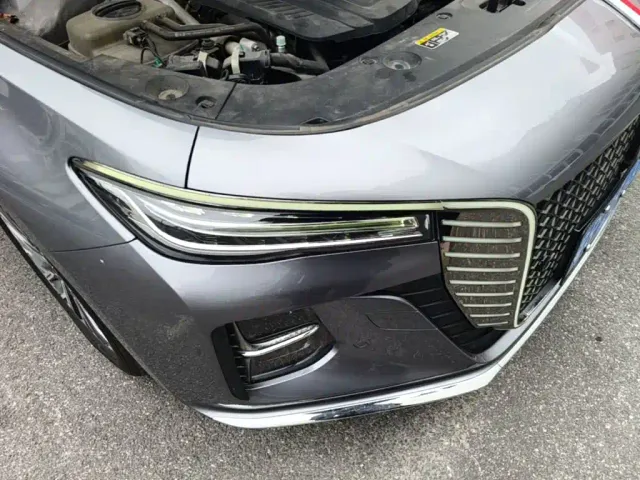 Hongqi H5 — Фото автомобиля 10
