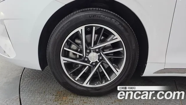 Hyundai Grandeur — Фото автомобиля 5