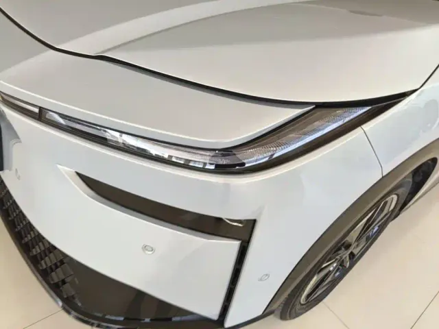 Toyota BoZhi 3X — Фото автомобиля 23