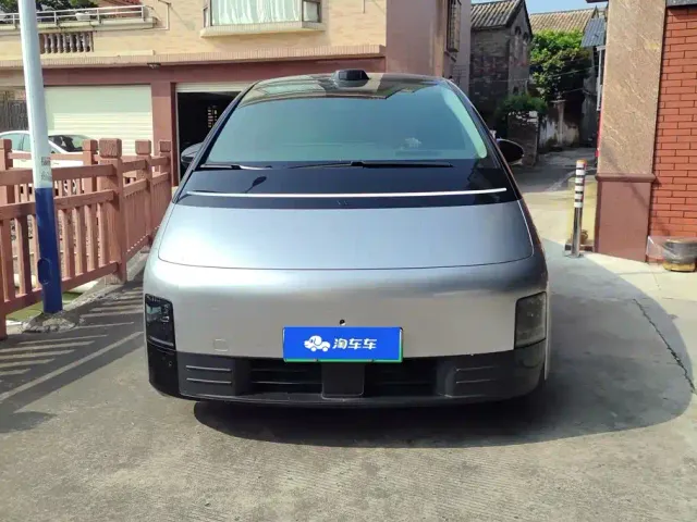 Li Auto MEGA — Фото автомобиля 2