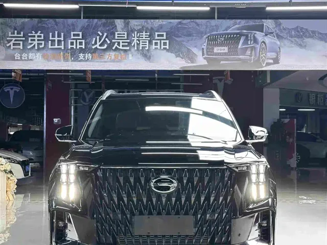GAC Trumpchi GS8 — Фото автомобиля 3