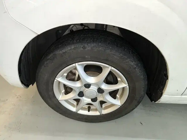 Roewe Clever — Фото автомобиля 22