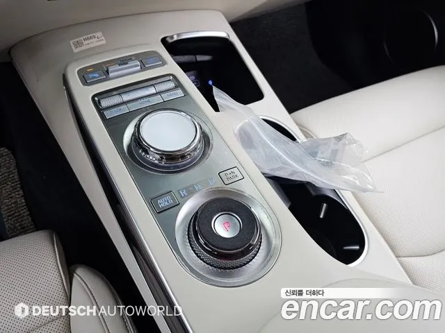 Genesis GV70 — Фото автомобиля 9