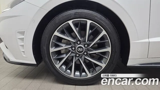 Hyundai Sonata — Фото автомобиля 5