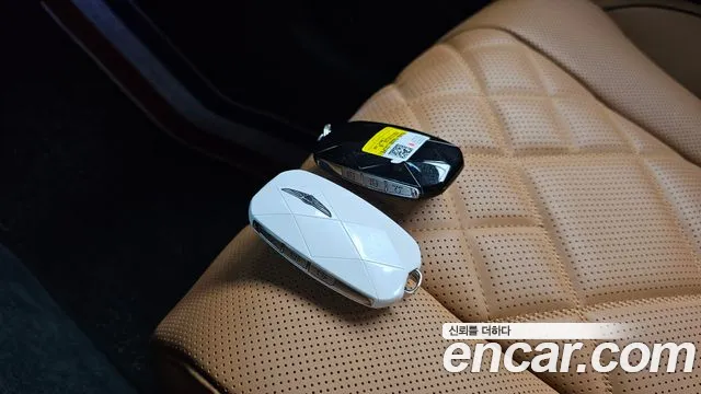 Genesis GV80 — Фото автомобиля 14