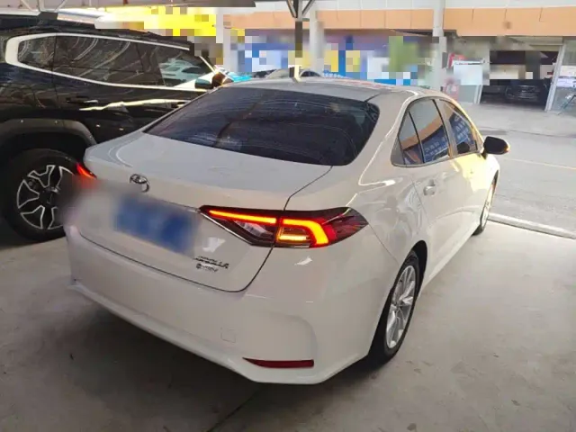 Toyota Corolla — Фото автомобиля 6