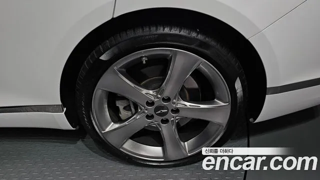 Genesis G80 Бензин 3.5 турбо AWD — Фото автомобиля 5
