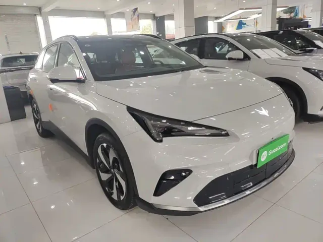 Arcfox Alpha T5 — Фото автомобиля 3