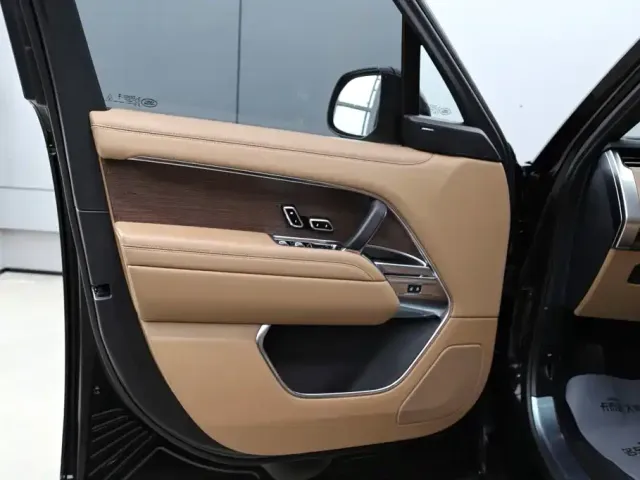 Land Rover Range Rover — Фото автомобиля 10