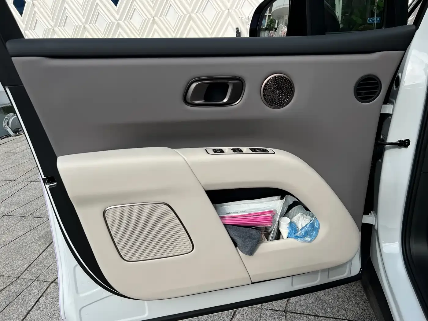 Li Auto Li i8 2025 Standard Edition — Фото автомобиля 21