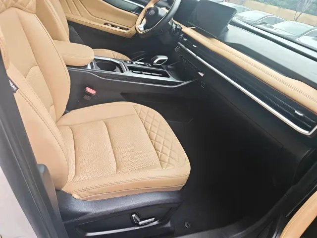 Geely Haoyue L — Фото автомобиля 13