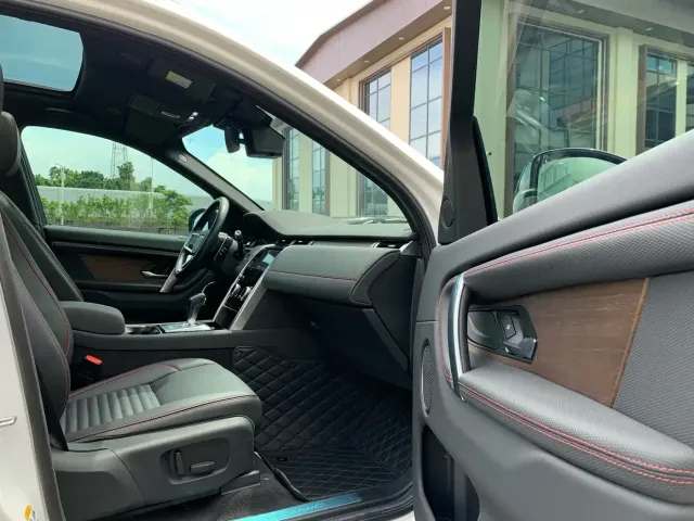 Land Rover Discovery Sport 2022 Model 249PS R-Dynamic S Performance Edition 5-Seater — Фото автомобиля 16
