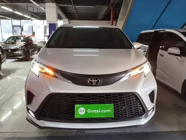 Toyota Granvia — Фото автомобиля 2