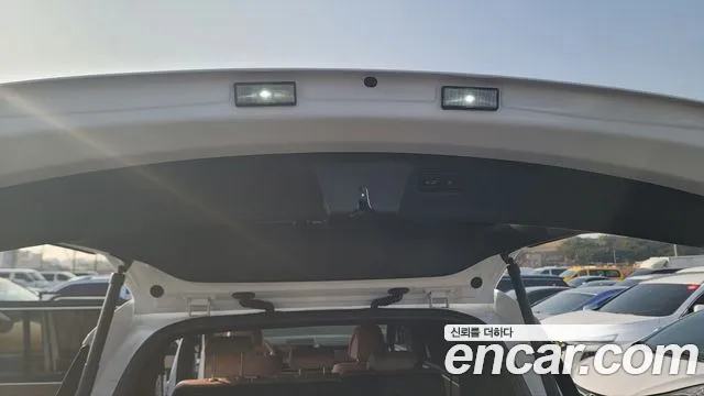 Hyundai Santafe — Фото автомобиля 20