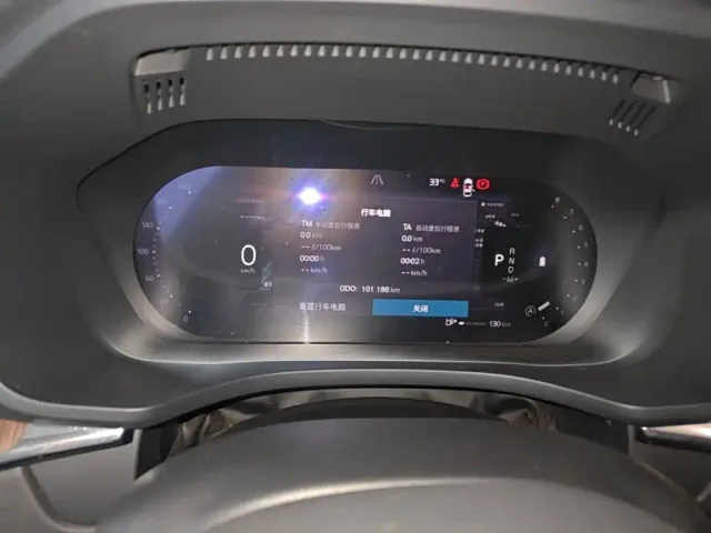 Volvo XC60 — Фото автомобиля 11