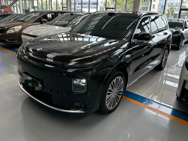 Фотография автомобиля — Leapmotor D Series
