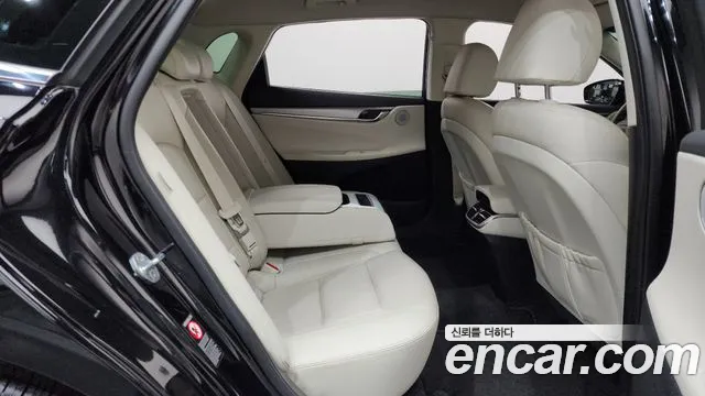 Hyundai Grandeur Новый Grandeur IG — Фото автомобиля 12