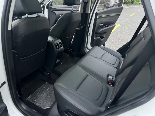 Hyundai Tucson — Фото автомобиля 11