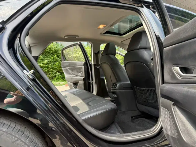 Hyundai Elantra — Фото автомобиля 14