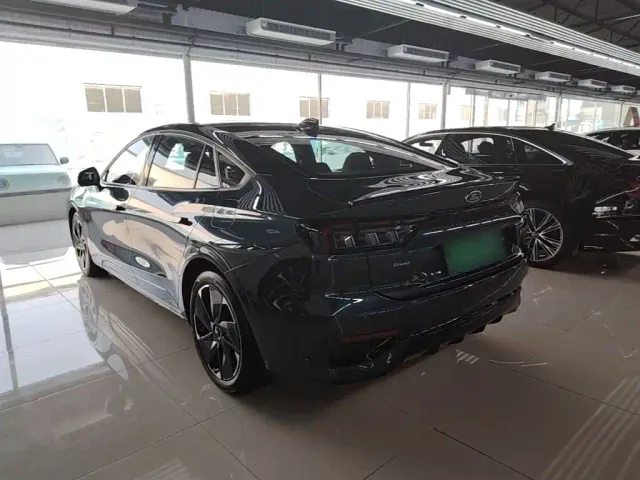 Ford Mondeo — Фото автомобиля 4