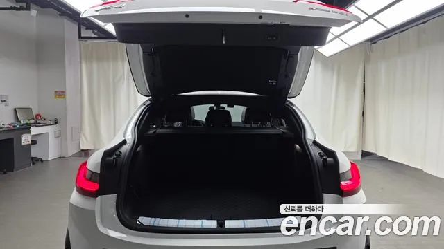 BMW X4 xDrive20i M Sport Pro Special Edition — Фото автомобиля 14