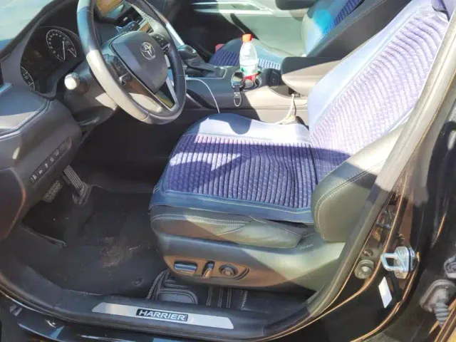 Toyota Harrier — Фото автомобиля 9