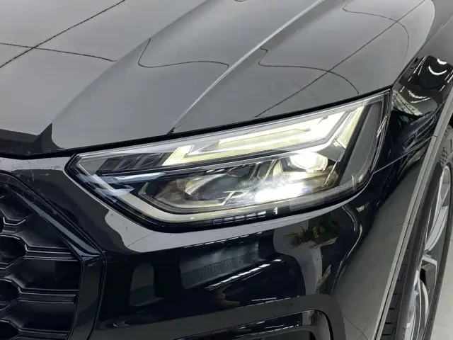 Audi Q5L — Фото автомобиля 5