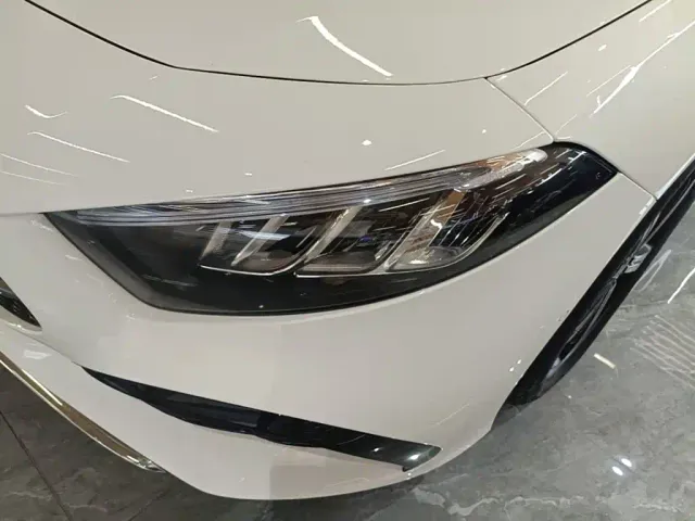 Mercedes-Benz A-Class — Фото автомобиля 23