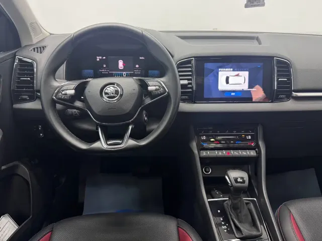 Skoda Karoq — Фото автомобиля 15
