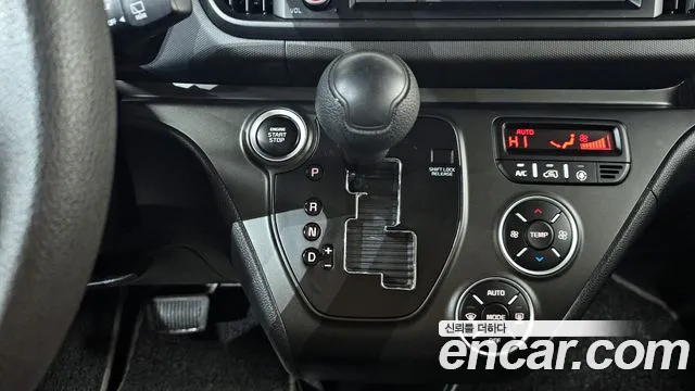 Kia RAY Новый Kia Ray Фургон — Фото автомобиля 9