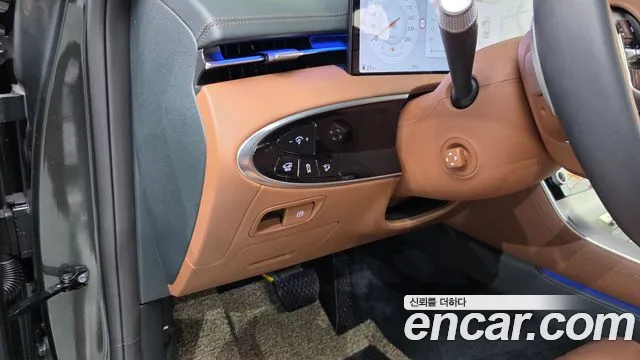 Genesis GV70 2.5T Бензин AWD — Фото автомобиля 14