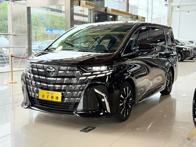 Toyota Alphard — Фото автомобиля 4