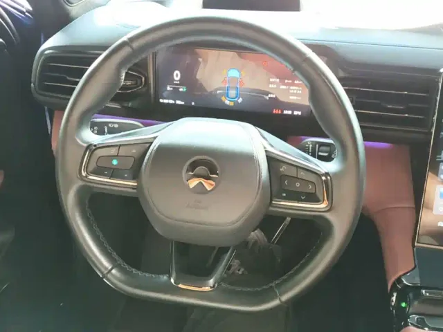 Nio EC6 — Фото автомобиля 10
