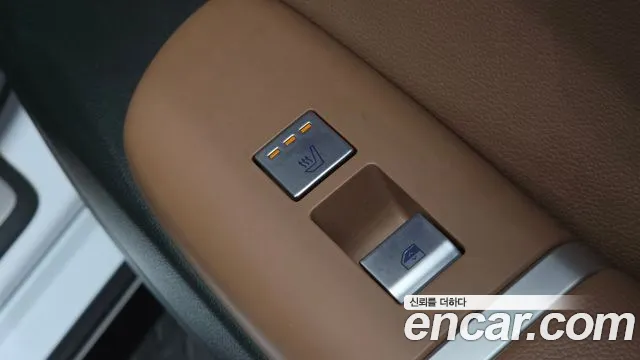Hyundai Grandeur GN7 — Фото автомобиля 22