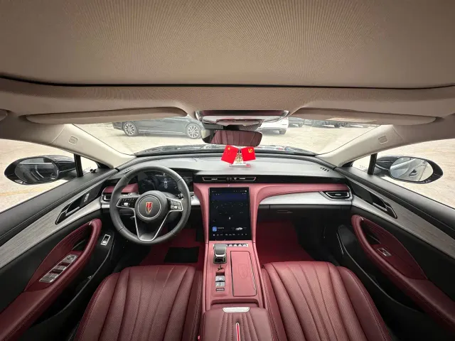 Hongqi H5 — Фото автомобиля 16