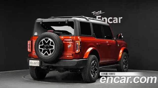 Ford Bronco — Фото автомобиля 2