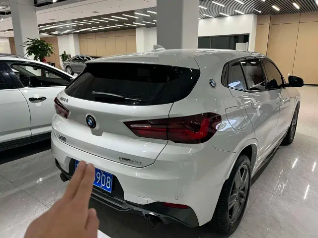 BMW X2 — Фото автомобиля 2