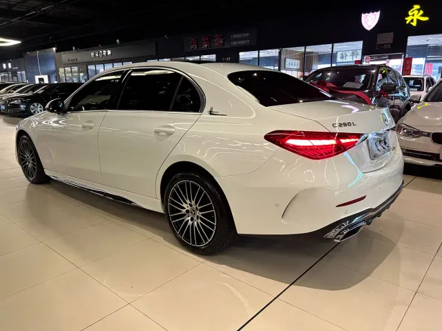 Mercedes-Benz C-Class — Фото автомобиля 11