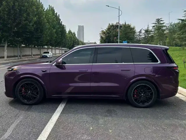 Li Auto L9 — Фото автомобиля 2