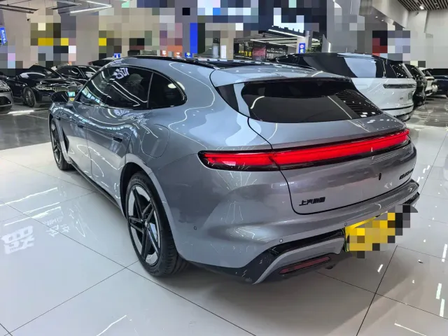 Shangjie Z7T — Фото автомобиля 19